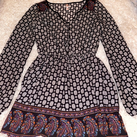 Romper - Picture 1 of 1